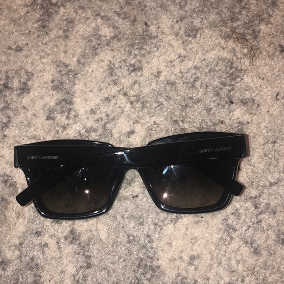 Saint Laurent sunglasses worn 3 times - Picture 3 of 4